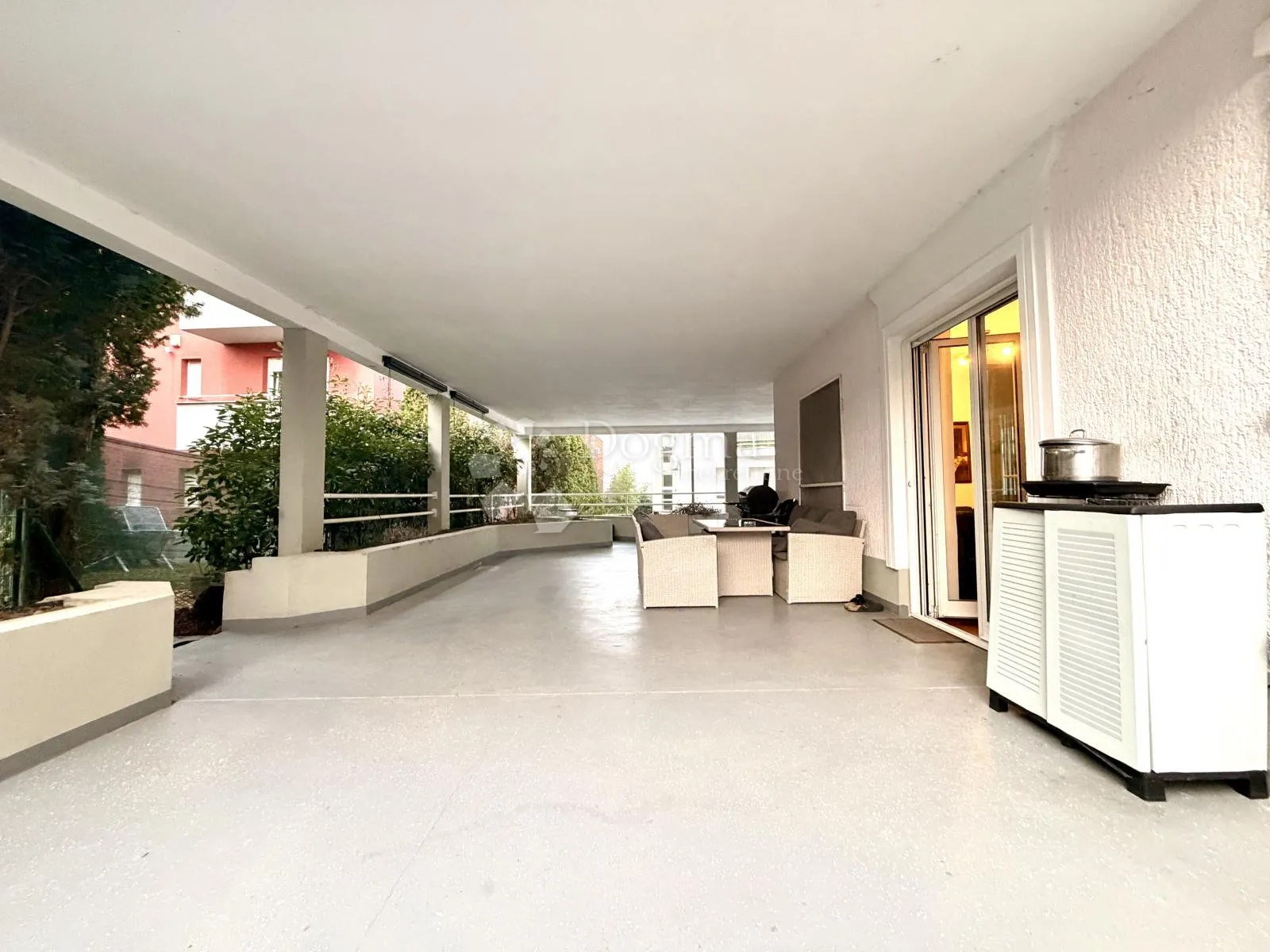 bukovačka cesta,3soban,velika terasa,garaža, 200m2 - slika 9