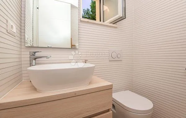 šibenik/zablaće- jedinstveni kompleks uz more: apartmanske kuće s teniskim terenom i bazenima - slika 15