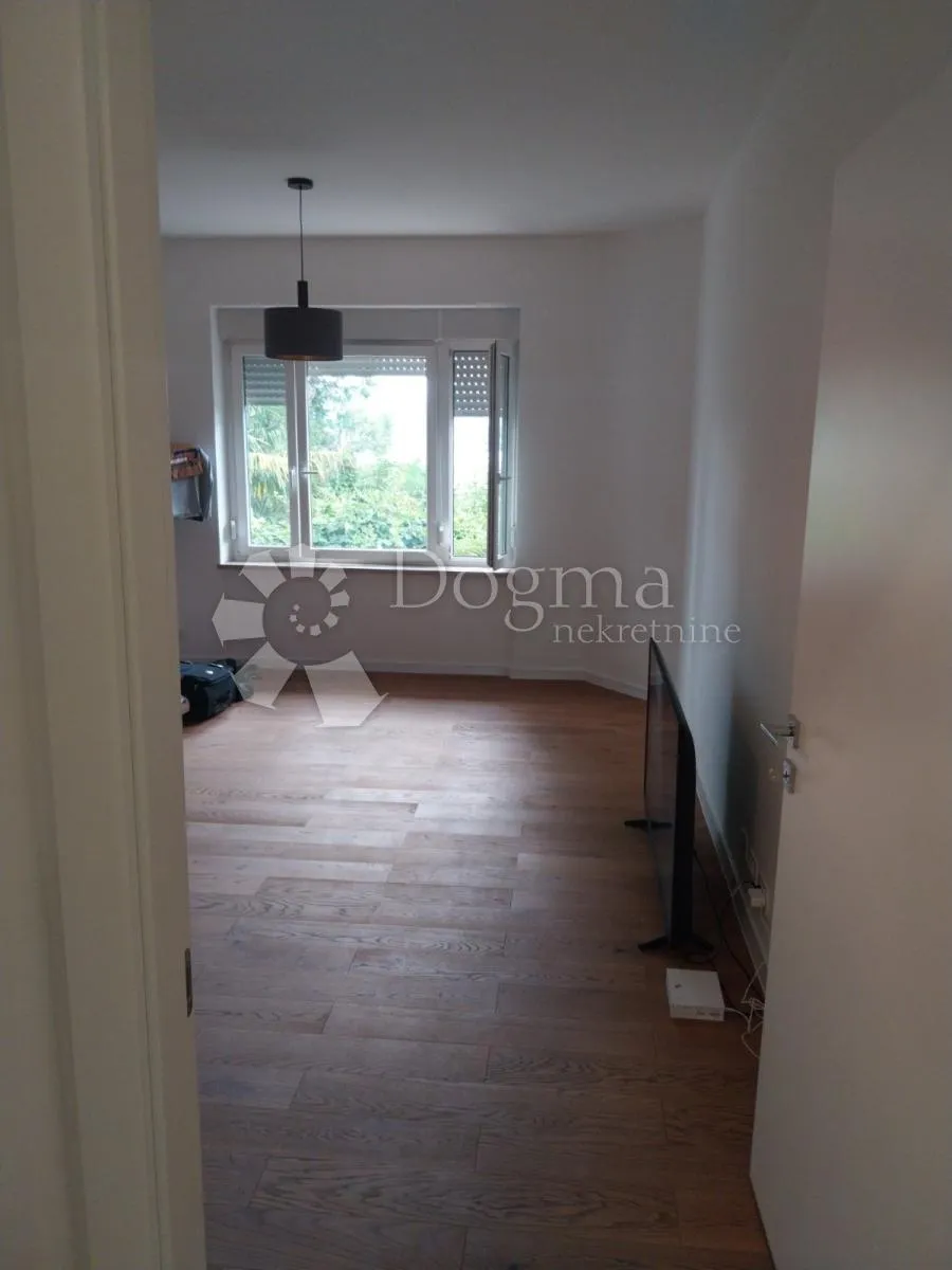 opatija -153m2,4skl u villi kompletno adaptiran - slika 4