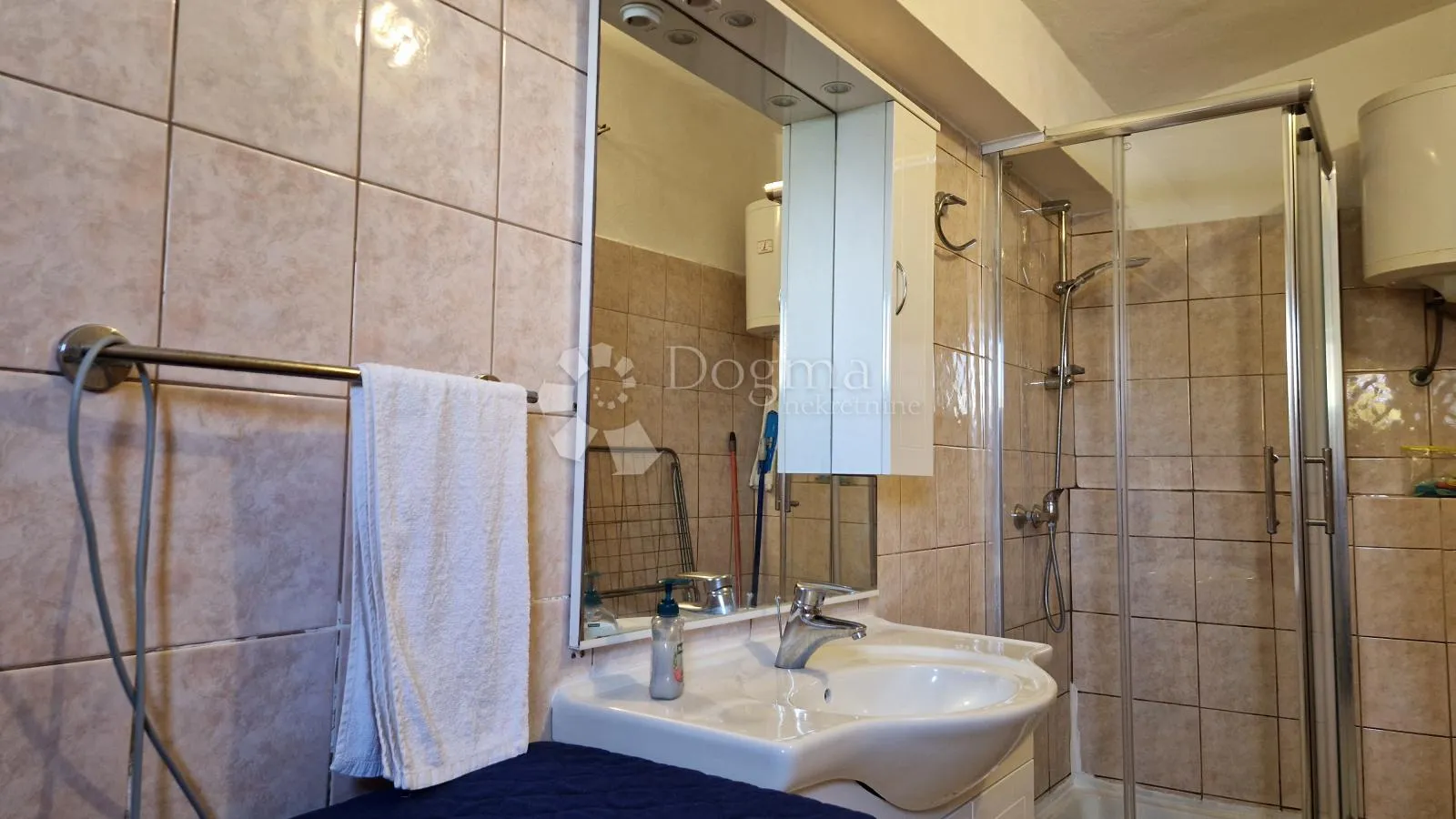 nova kuća u medulinu s 4 apartmana - 170m od mora - slika 8