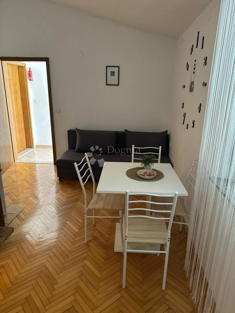 vodice – kuća s 6 apartmana blizu mora - slika 22