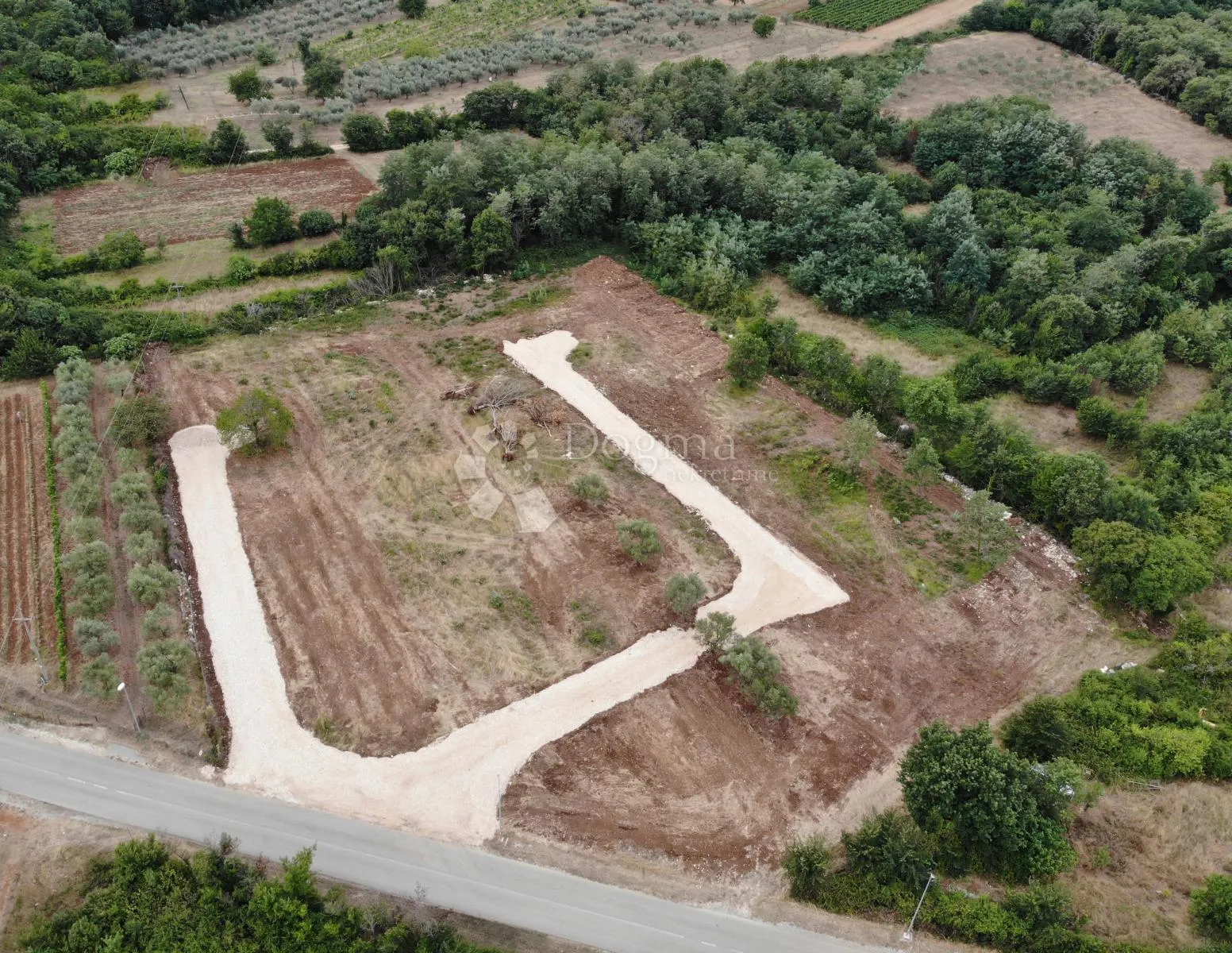 brtonigla, prekrasno zemljište 6 kilometara od mora - slika 3