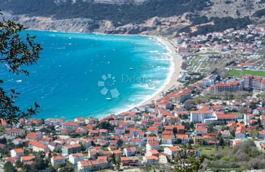 novo u ponudi! baška - moderan stan 300m od mora - slika 2