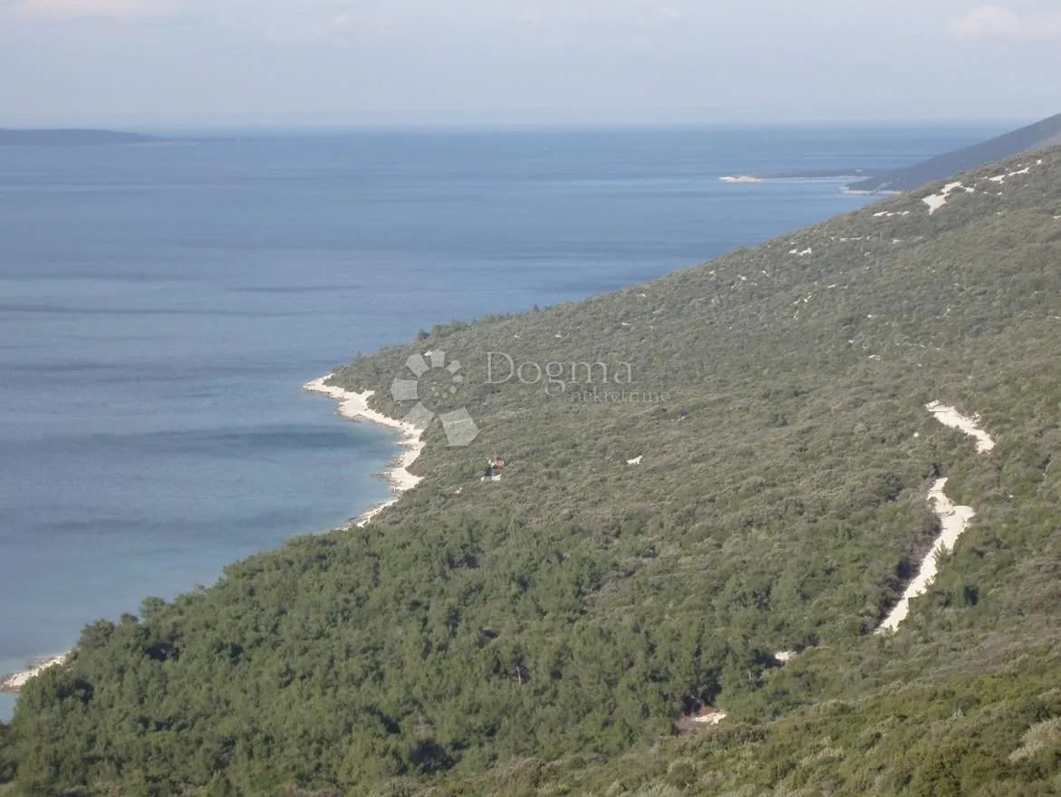 poljoprivredni teren na malom lošinju-ćunski - slika 1