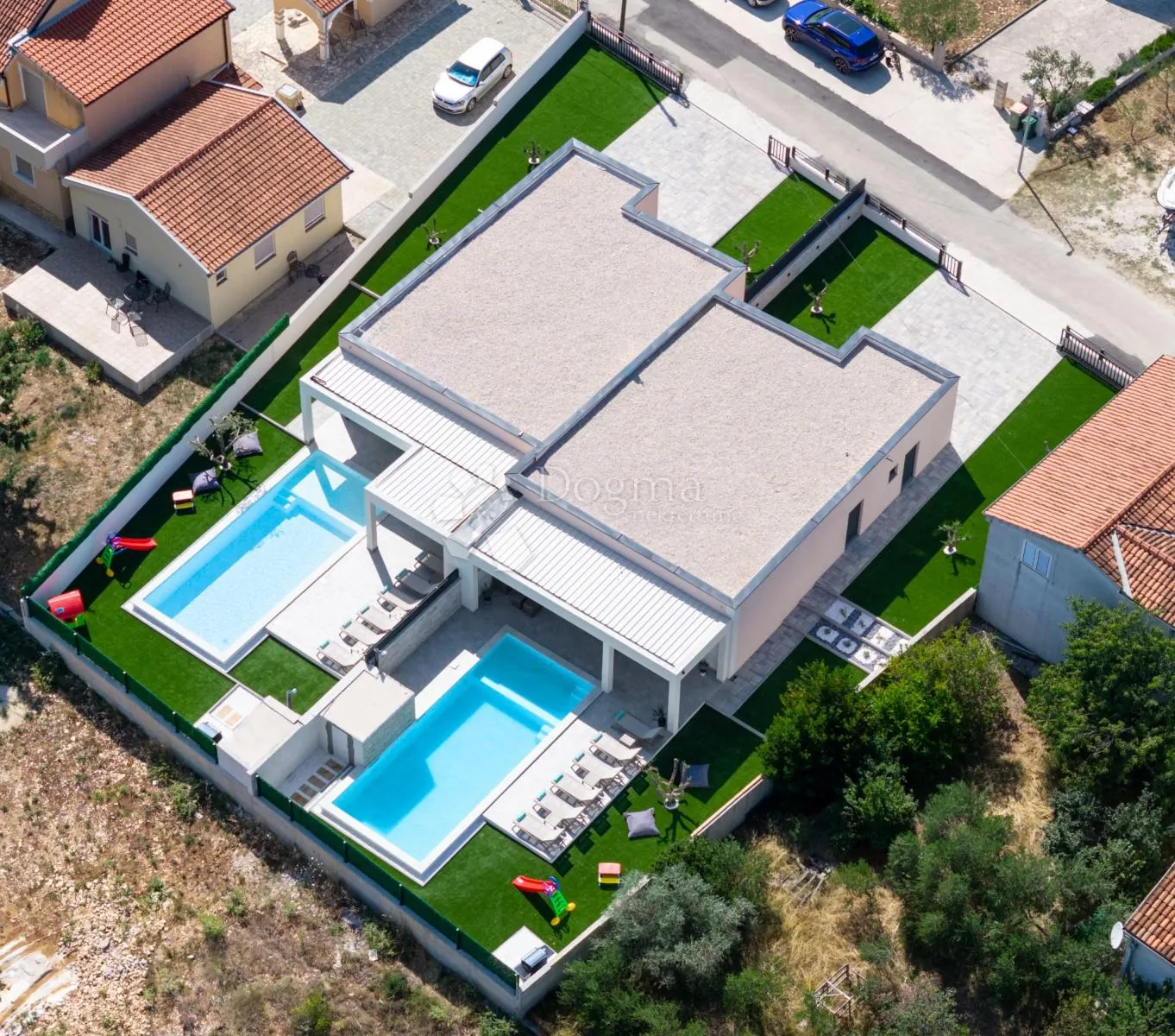 poljica brig - villa s bazenom, novogradnja - slika 52
