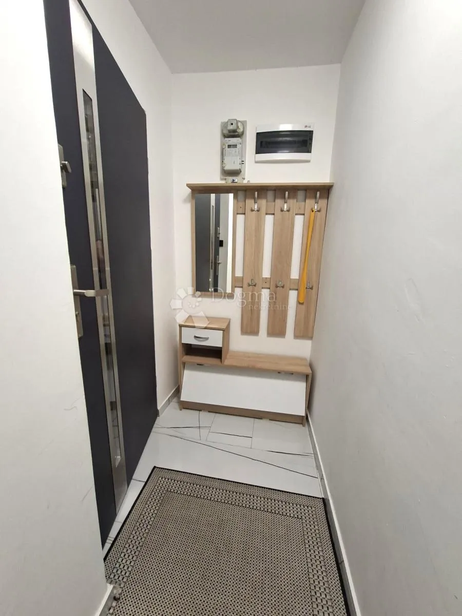 nekretnina na rivi, u samom centru rijeke - slika 13