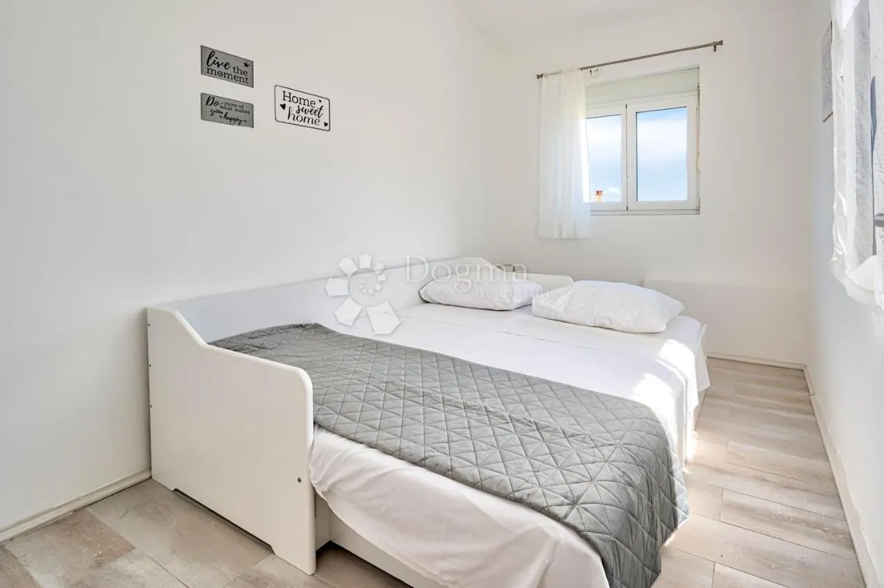 villa s bazenom - 900 m od plaže - slika 25