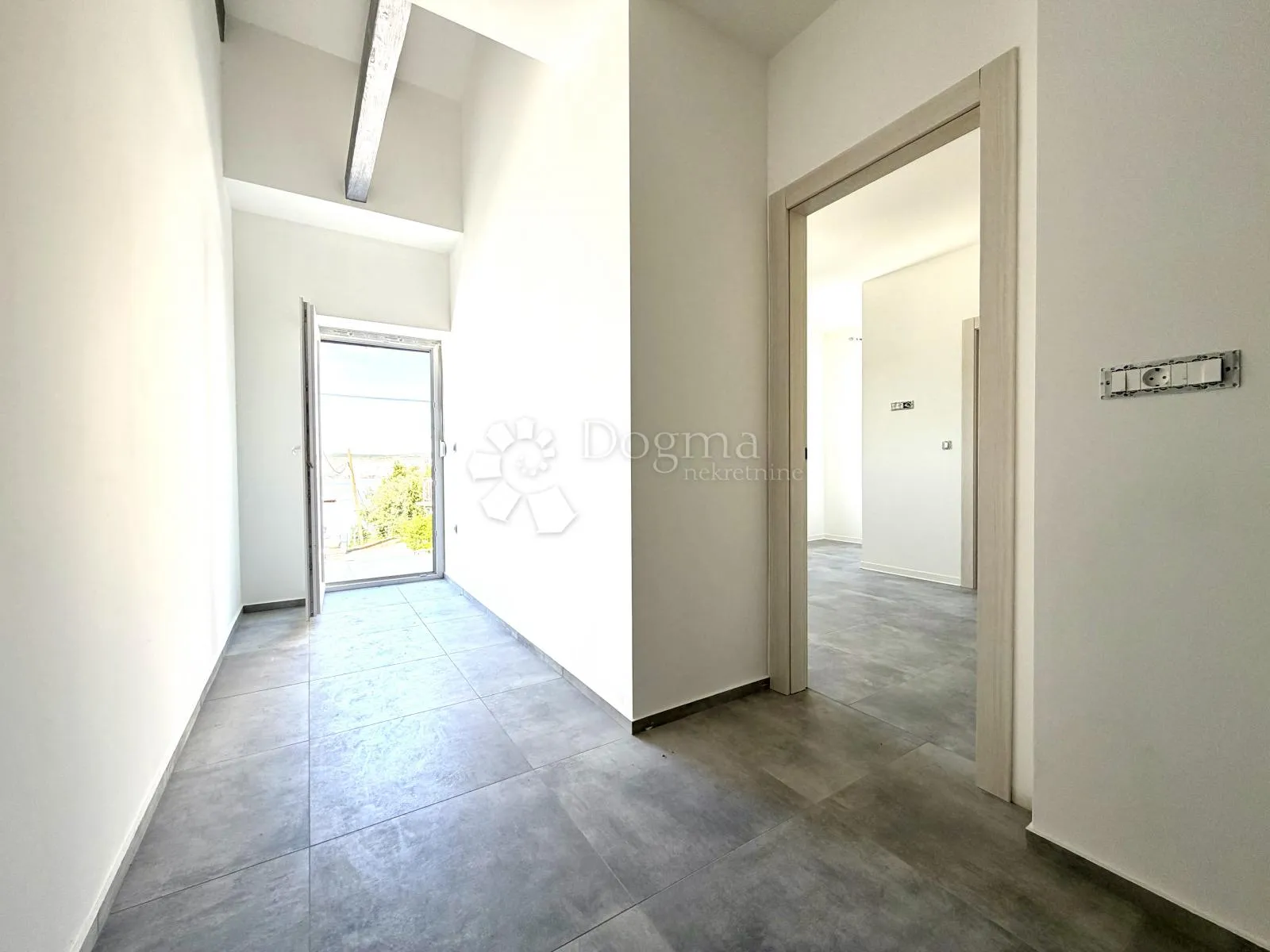 jadranovo, adaptirana starina s pogledom na more - slika 6