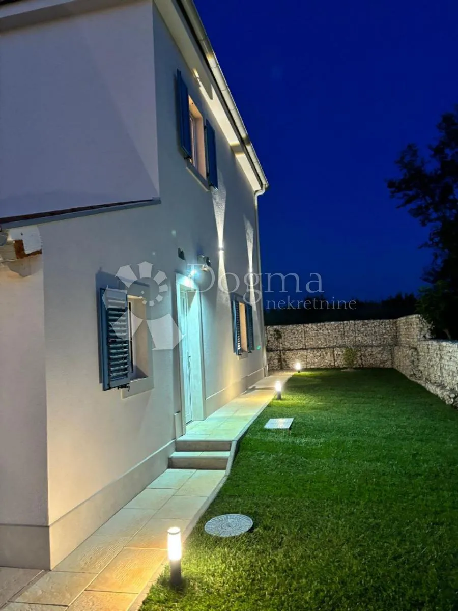 villa s bazenom! jedinstvena na tržištu, provjerite zašto - slika 32