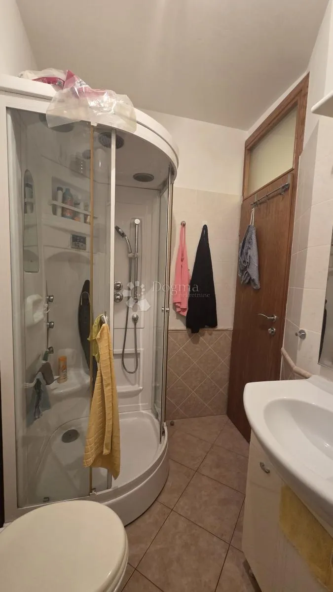 uredan stan na donjoj drenovi sa otvorenim pogledom na more, 2s + db, 70 m2, - slika 6