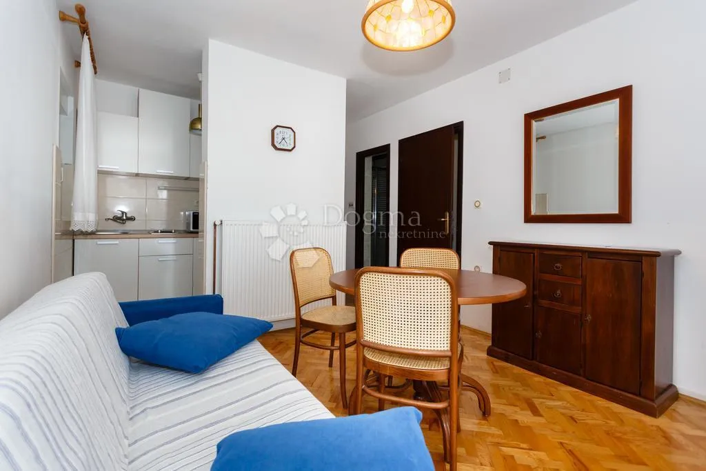otok krk - malinska - apartmanska kuća - slika 8