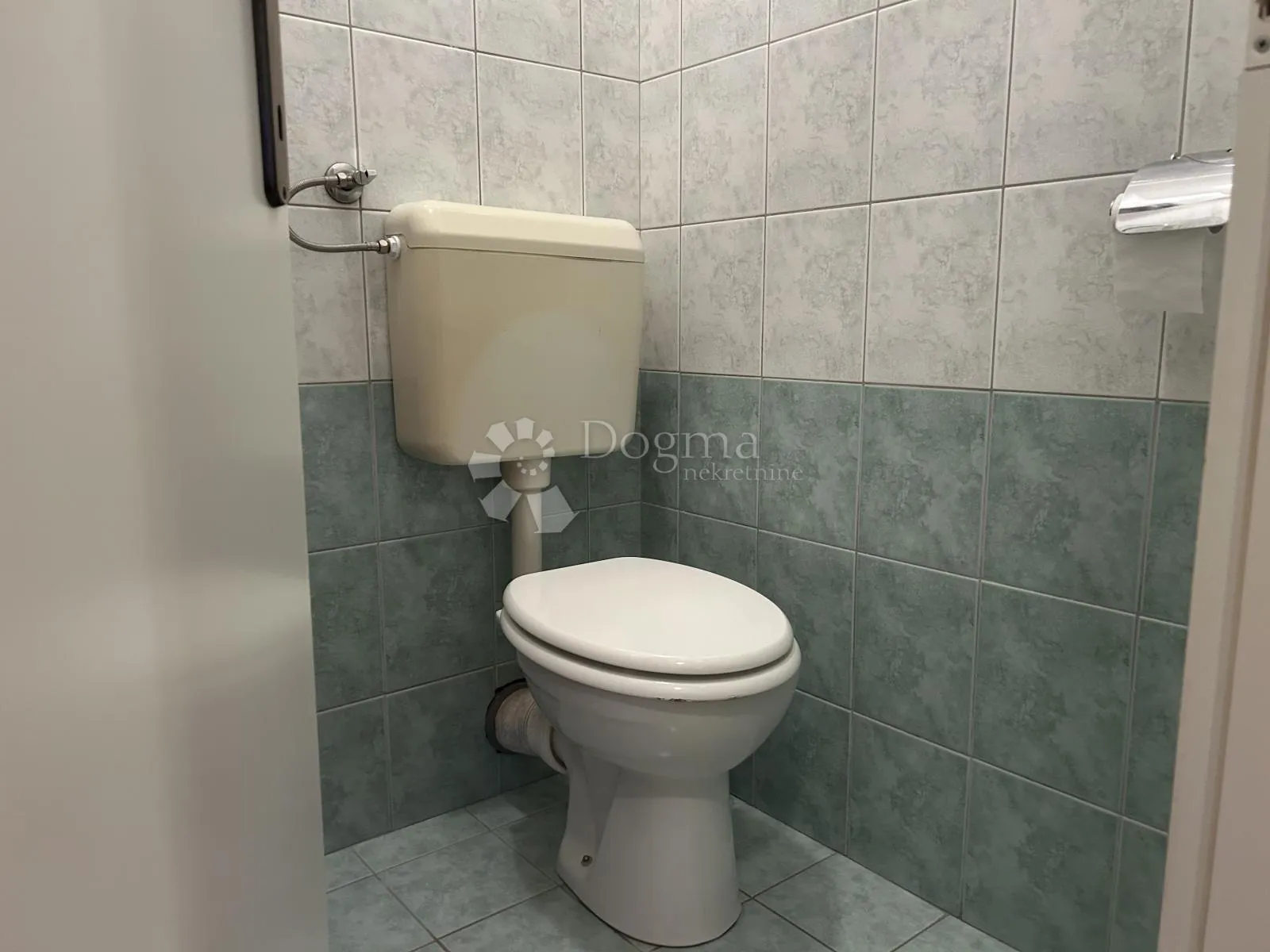 rijeka , centar -stan u centru grada stan površine 53.22m2 - slika 2