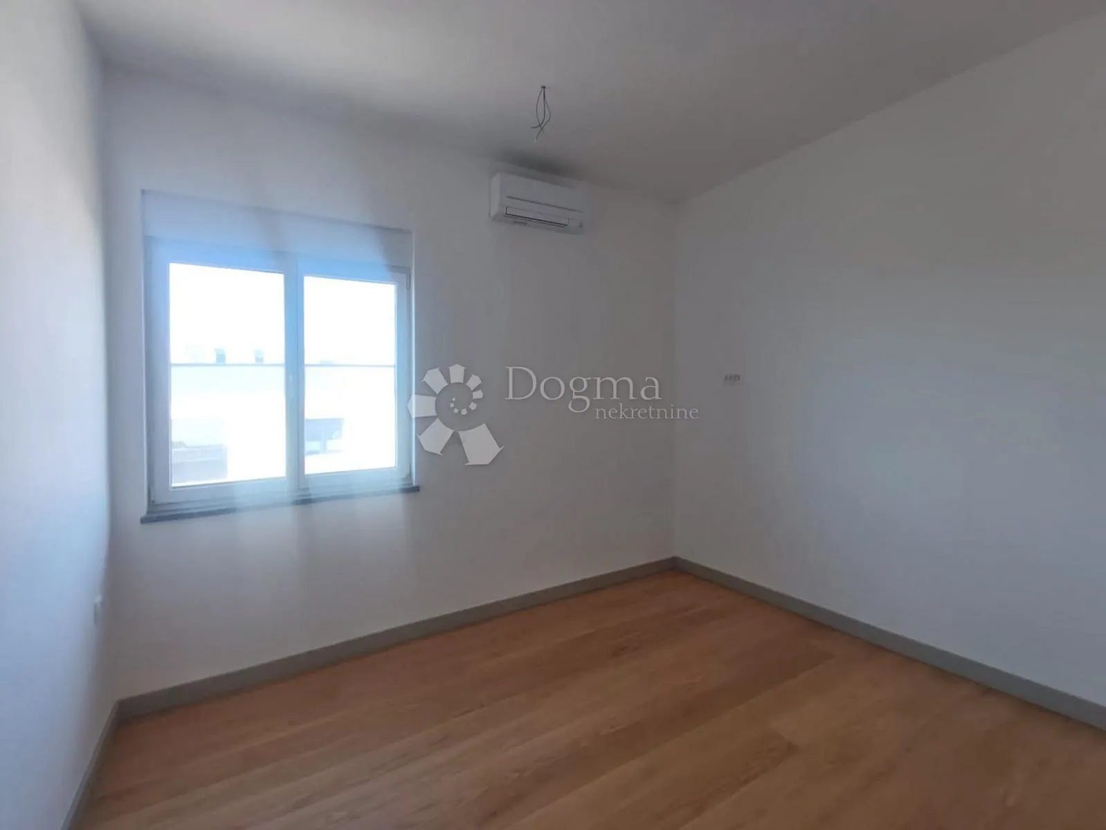 prekrasni penthouse s velikom terasom i pogledom na more! garaža! - slika 15