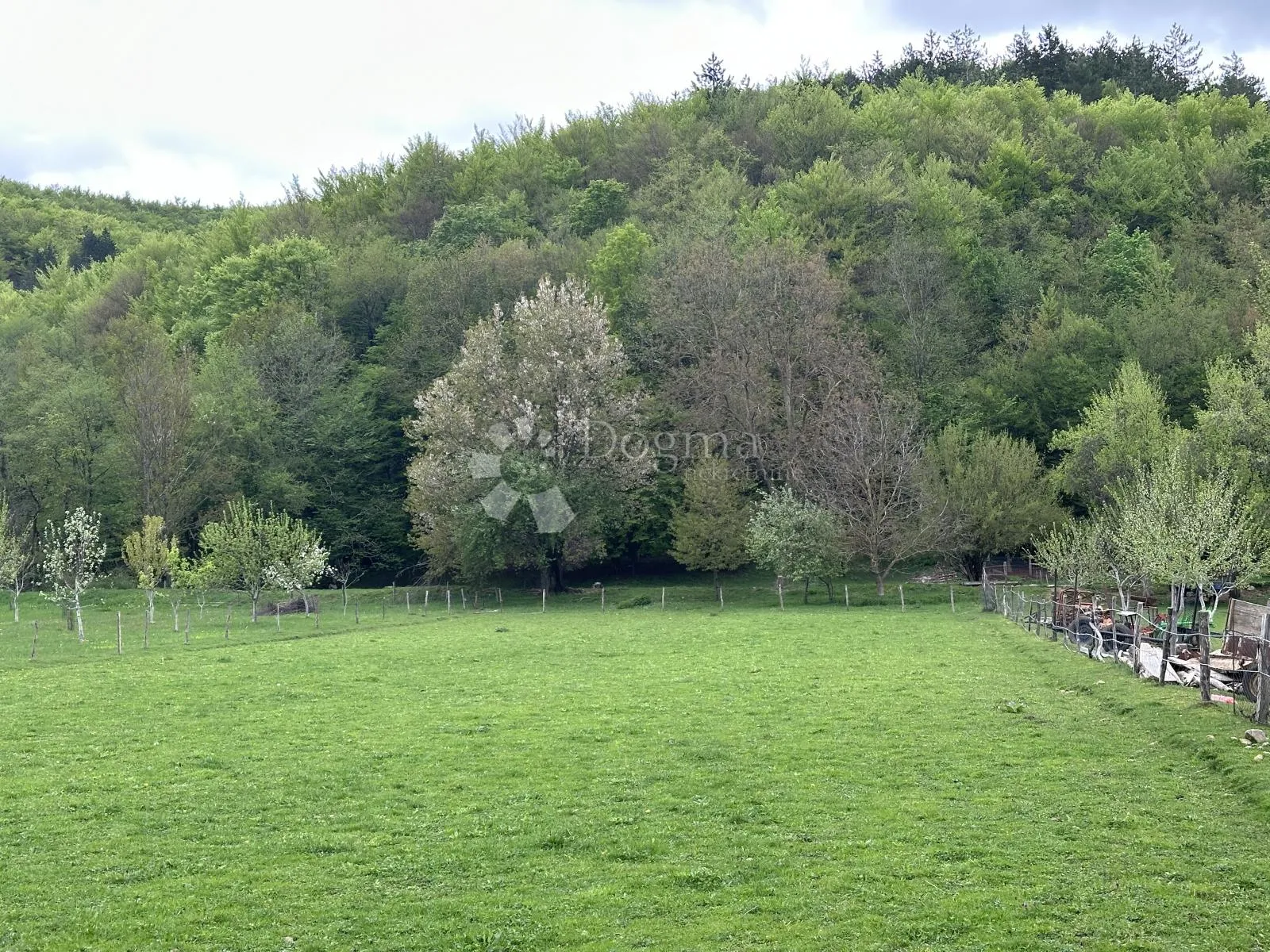 brušane kuća i novi pomoćni objekt stambene namjene 4200m2 - slika 21