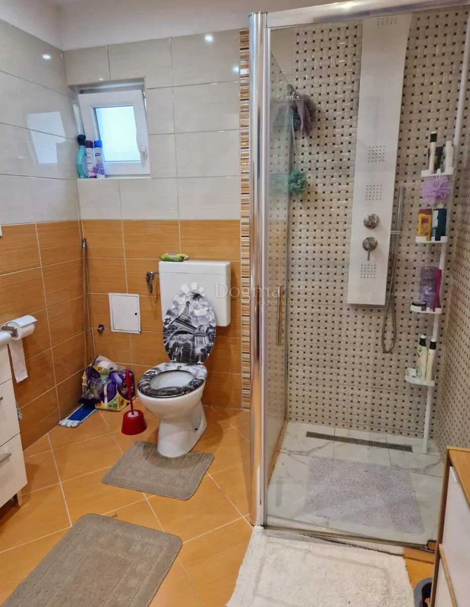 2 u 1 nekretnina: 3s+db stan + apartman s okućnicom - slika 8