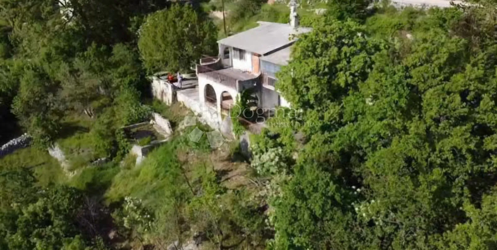 građevinsko zemljište sa objektom, bast, baška voda - slika 4