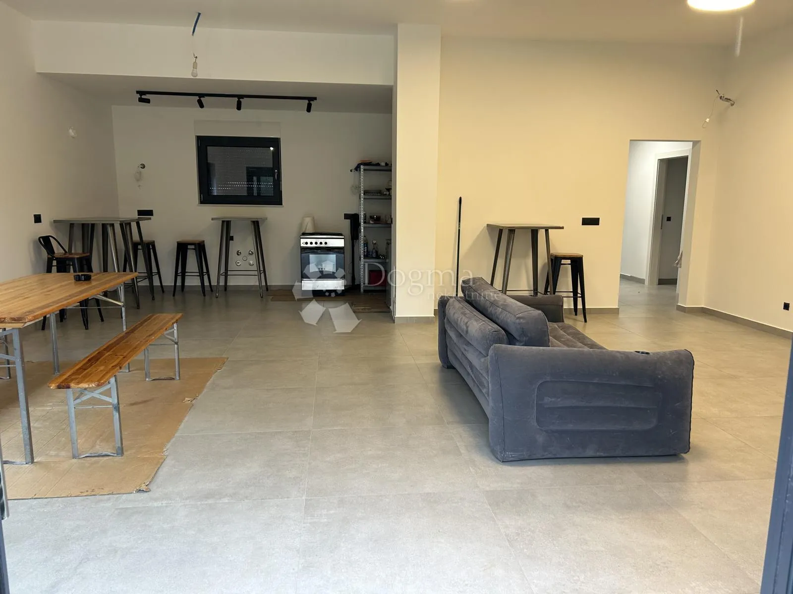 istra,kršan -moderna prizemnica okružena prirodom! prilika - slika 3