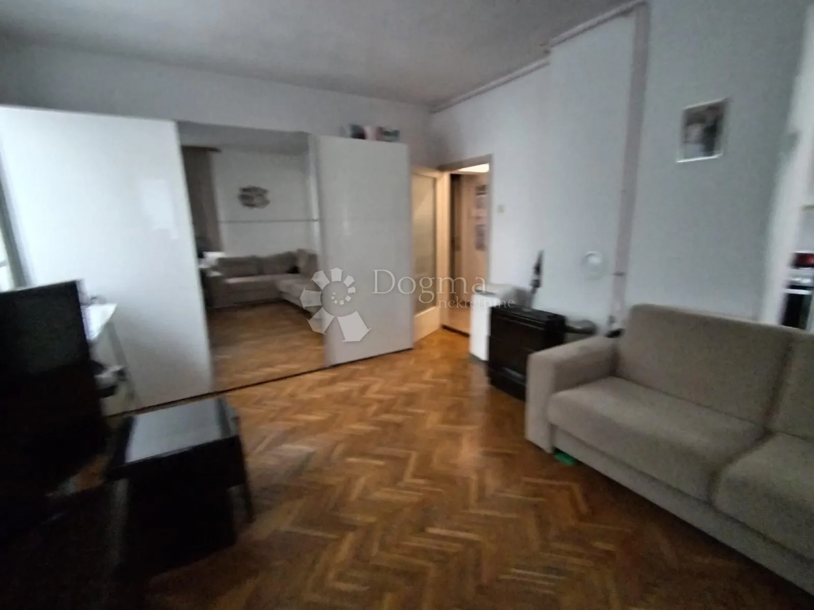 dvosobni stan u križevcima-prizemlje - slika 2