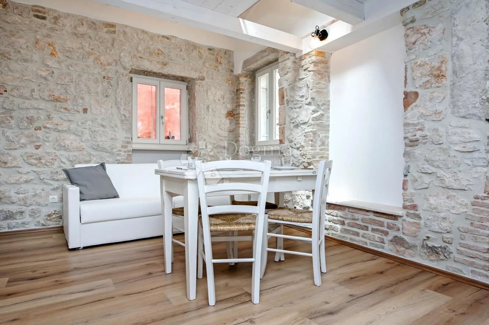 rovinj - sniženo! kuca s 3 apartmana u srcu starog grada - slika 47