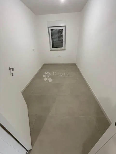 drenova-novogradnja 65m2,2s+db balkon - slika 6