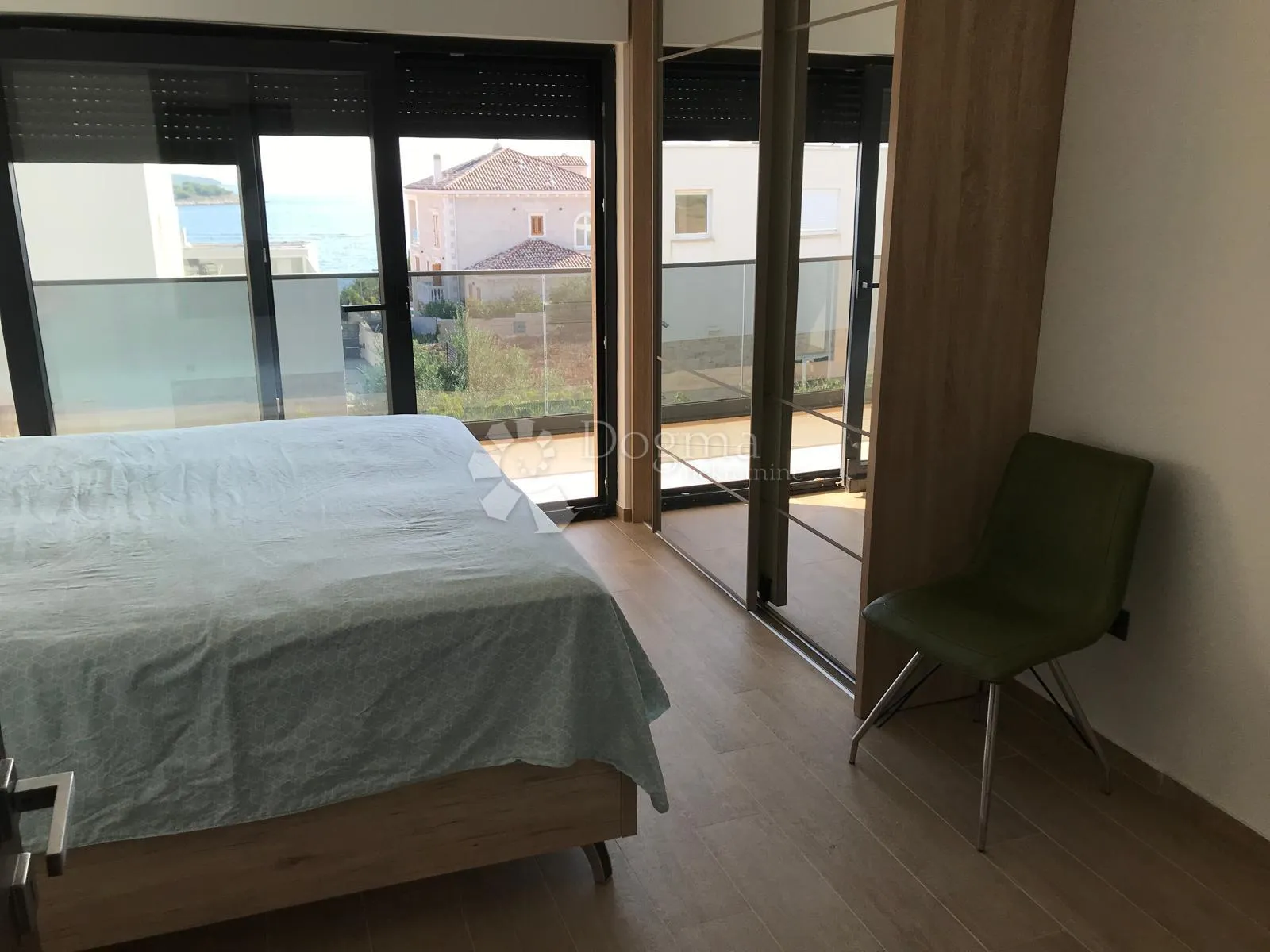 rogoznica- villa s predivnim pogledom i top lokacijom - slika 5