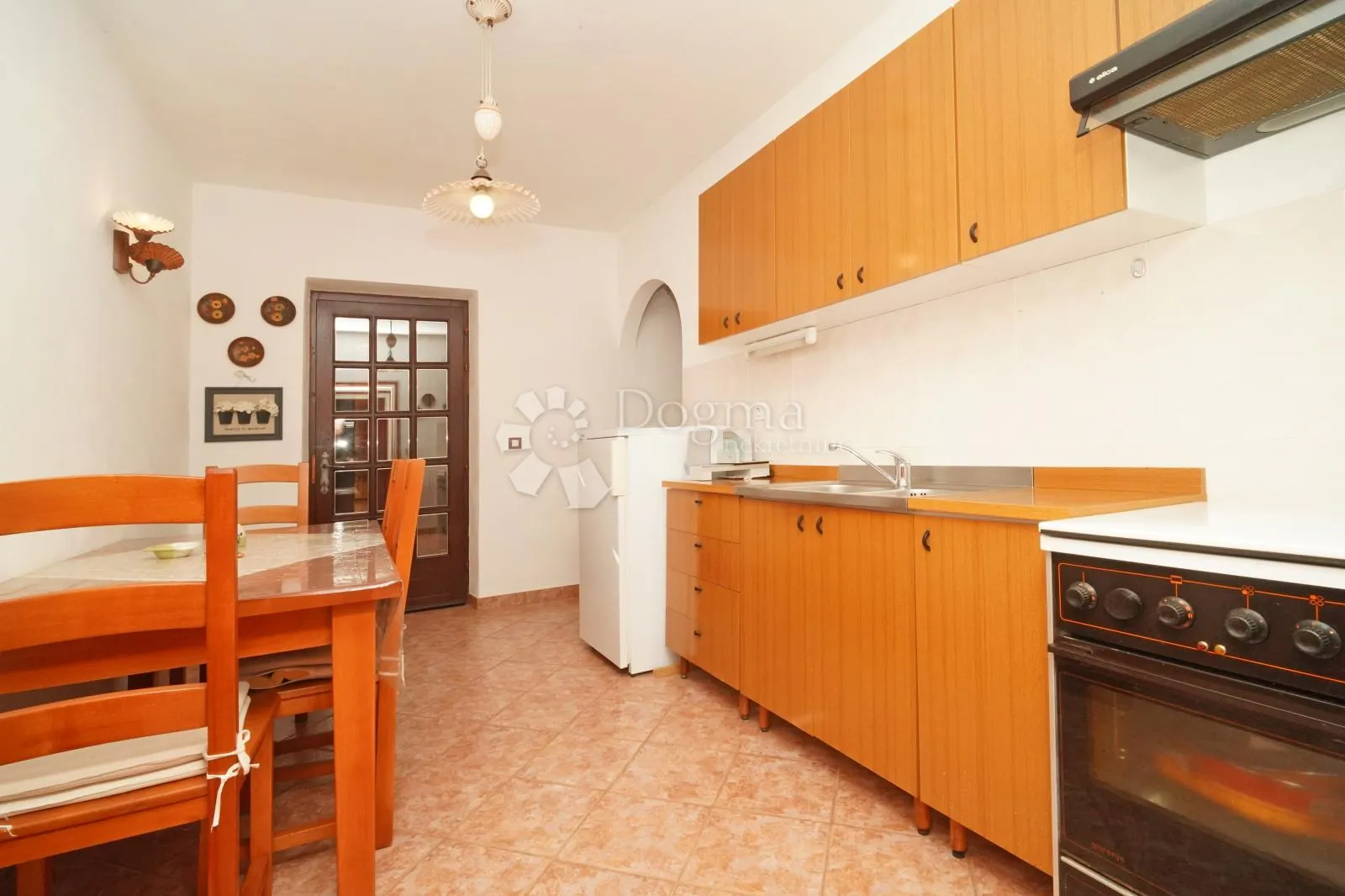 brtonigla, kuća sa 2.500m2 građevinskog zemljišta - slika 11