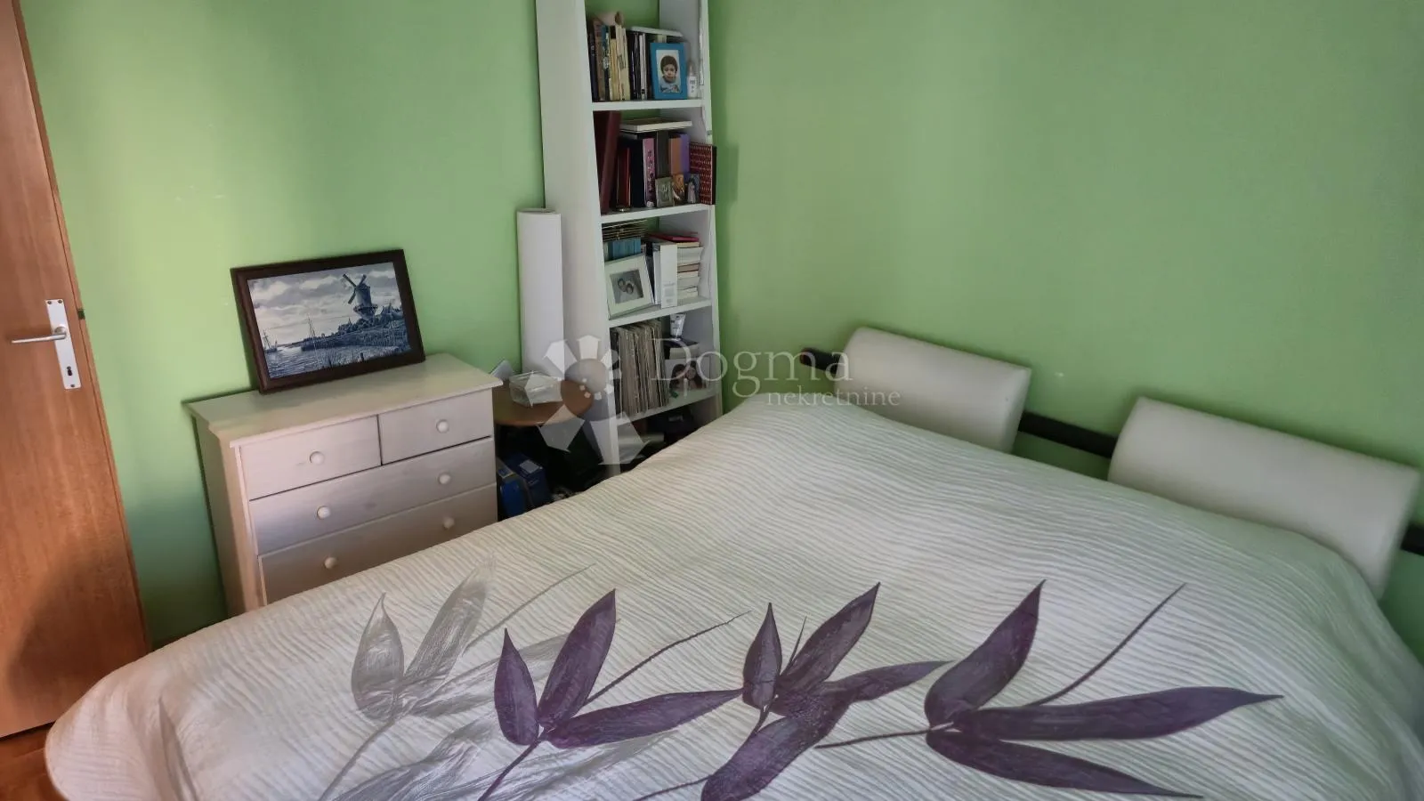 gornja vežica - lijep 2s+db stan sa odličnim pogledom - slika 11