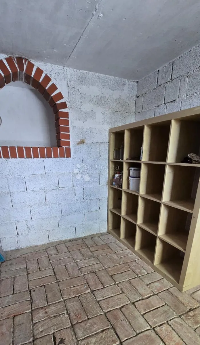 kućica iz bajke podno grebengrada - slika 19