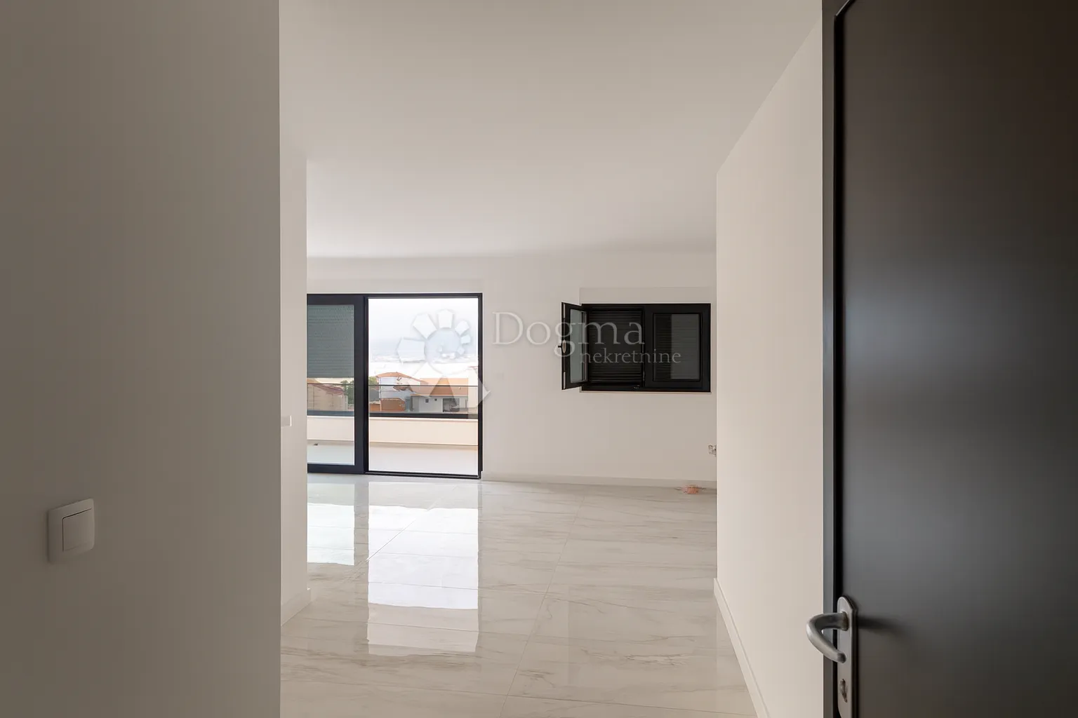 čiovo - penthouse sa krovnom terasom i pogledom na more! - slika 4
