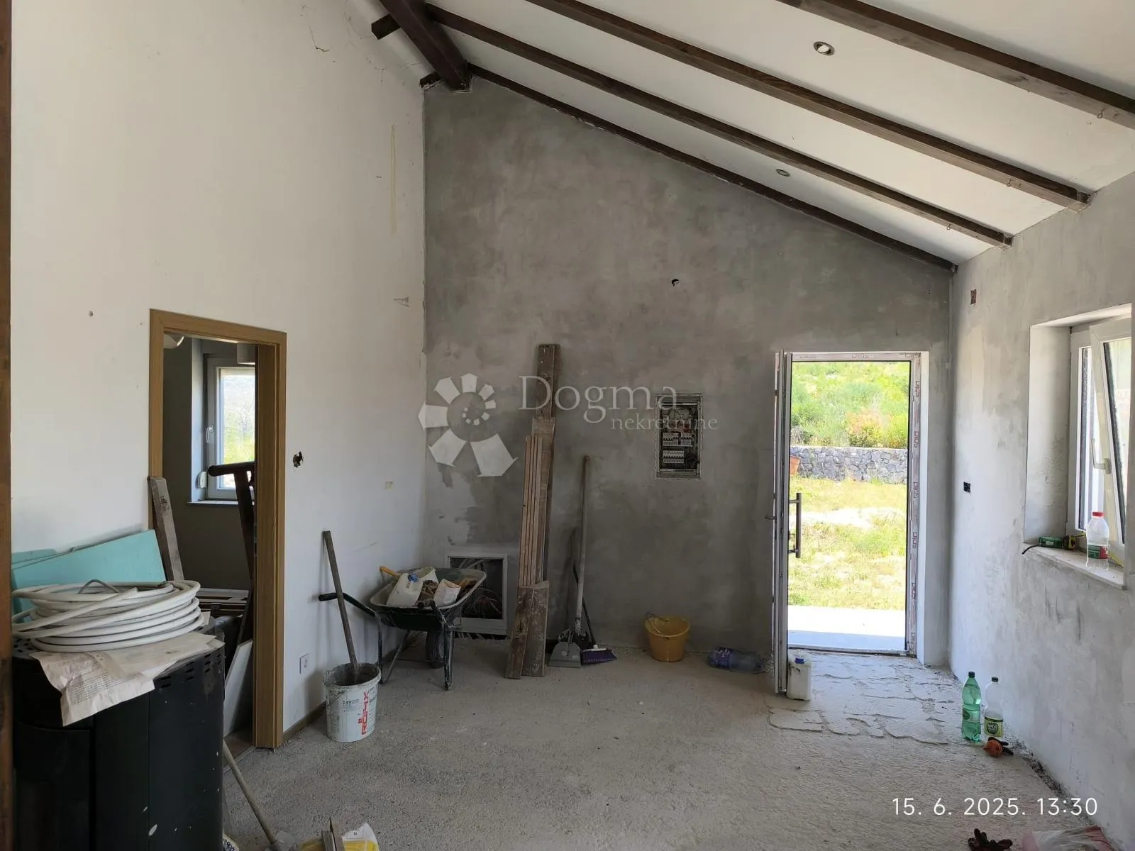 kuća s bazenom na 3000 m2 zemljišta - slika 5