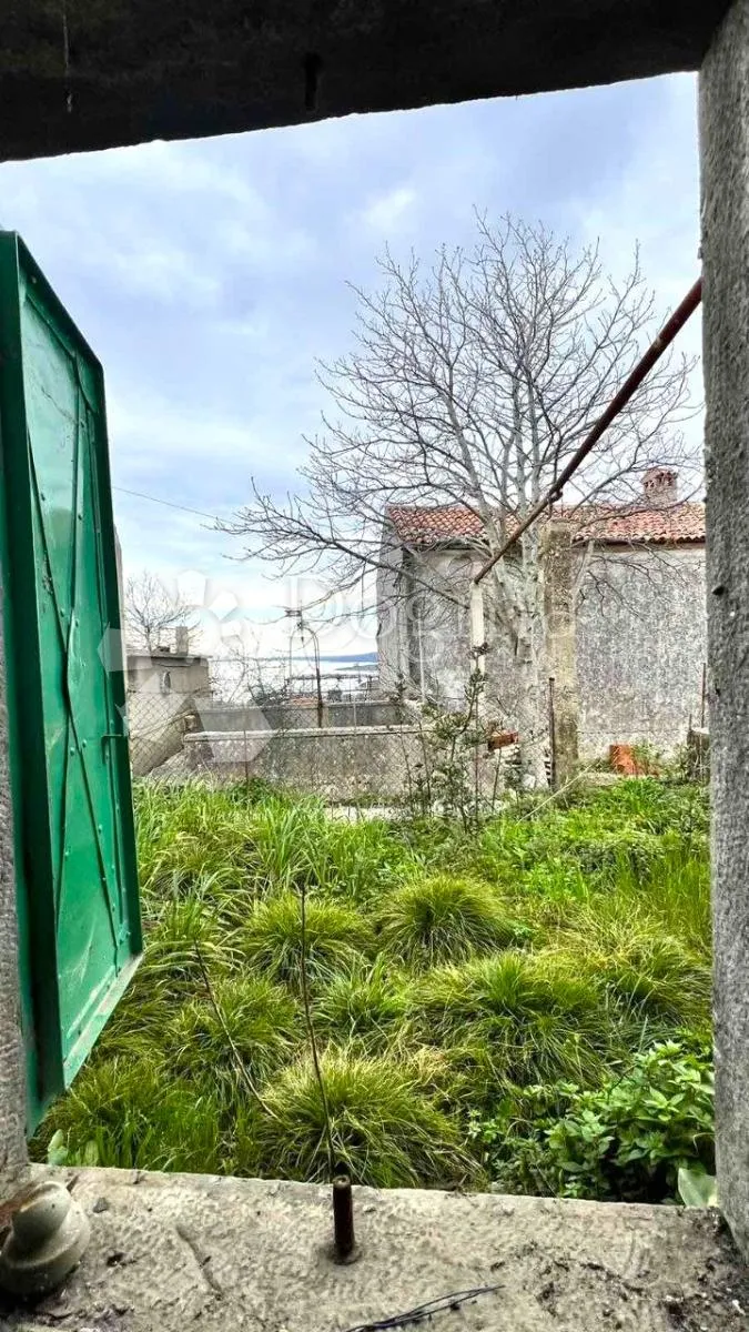 lijepa dvojna kuća za renovaciju s pogledom na more, okolica labina - slika 10