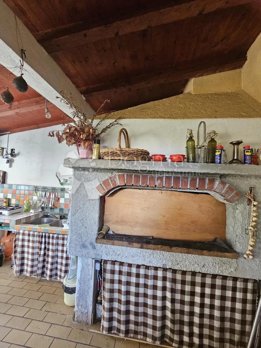 apartmanska kuća u pakoštanima - slika 9