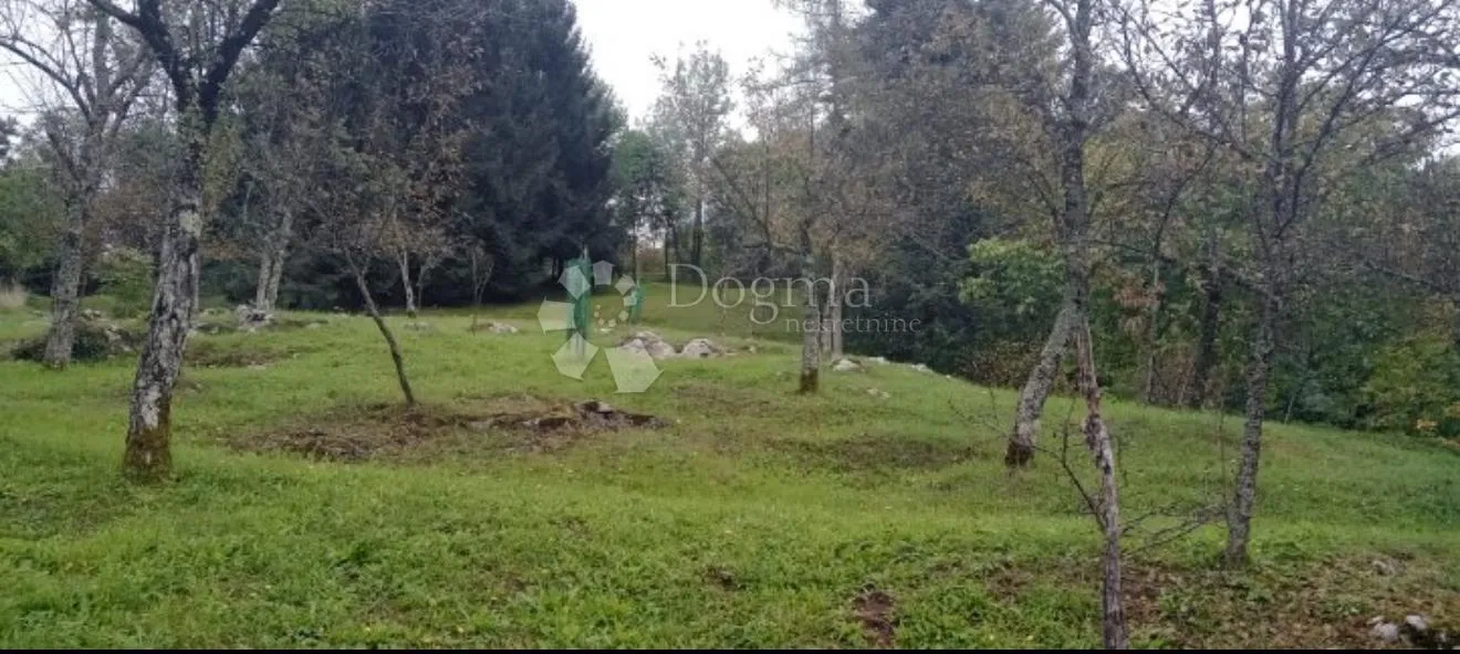 Zanimljivo zemljište s potencijalom u Osojniku - Osojnik, Vrbovsko