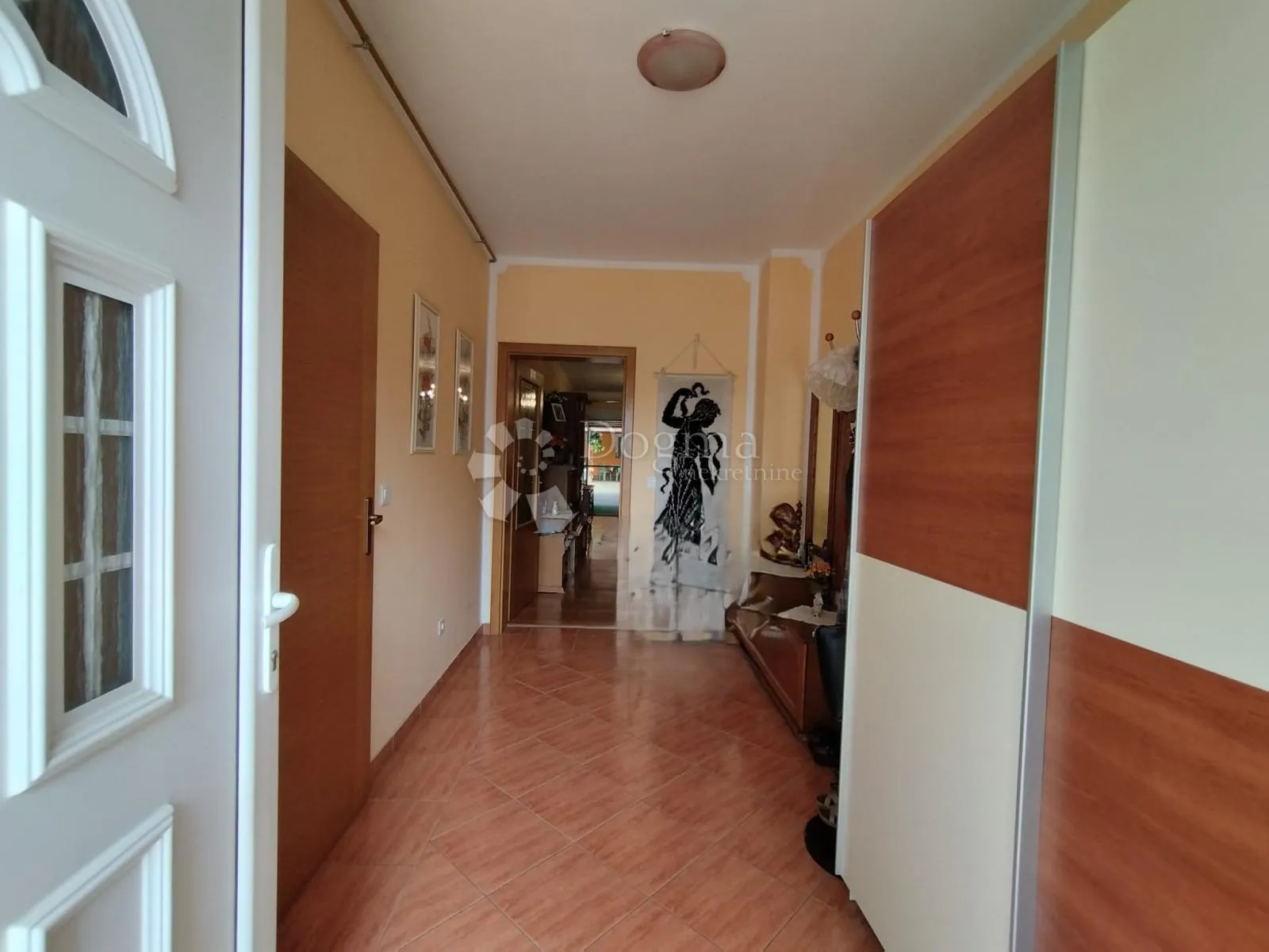 kuća s dušom i predivnom okućnicom stvorena za uživanje. - slika 2
