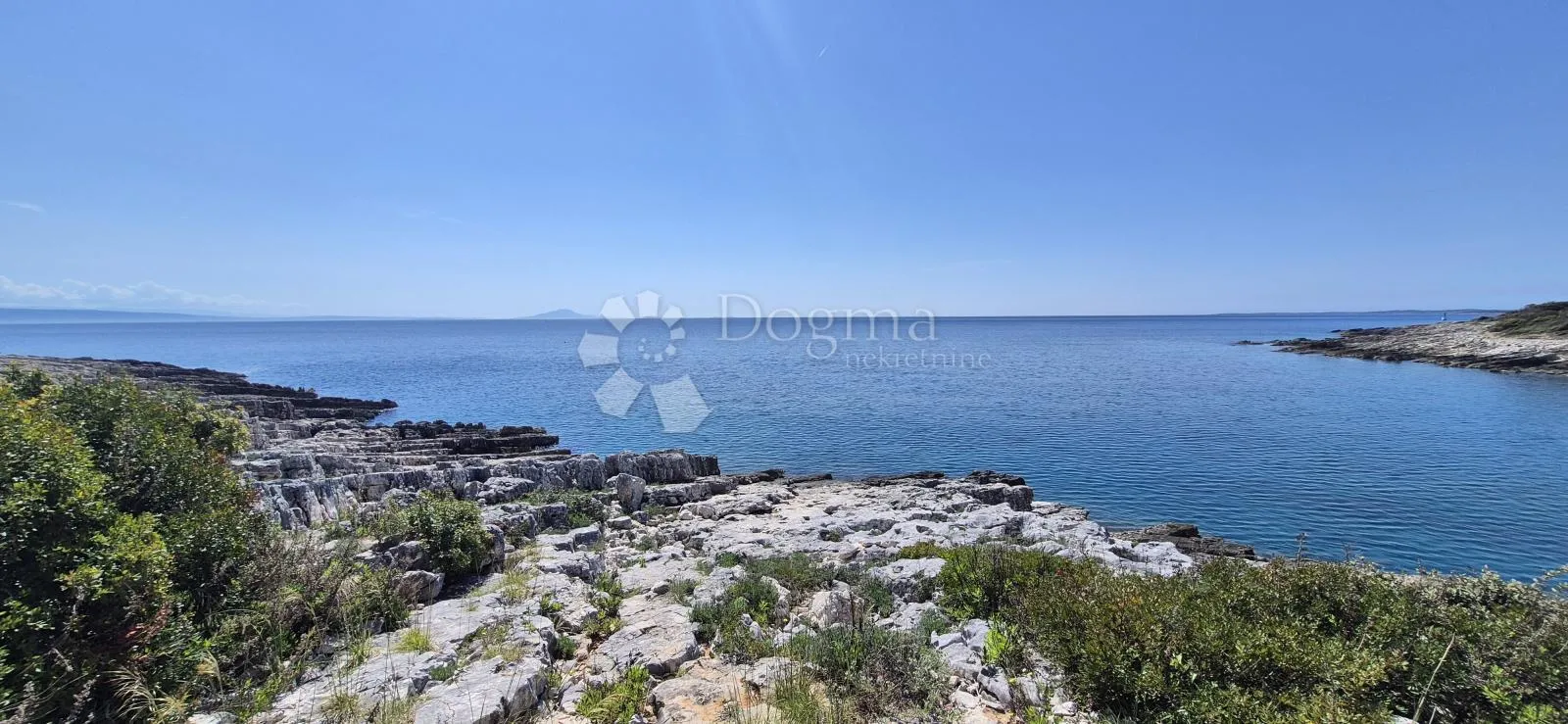 poljoprivredno zemljište s pogledom na more - 250 m od plaže - slika 23
