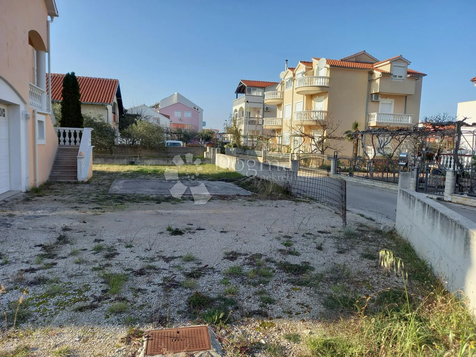 vodice - kuća 800 m2 odlična prilika - slika 19