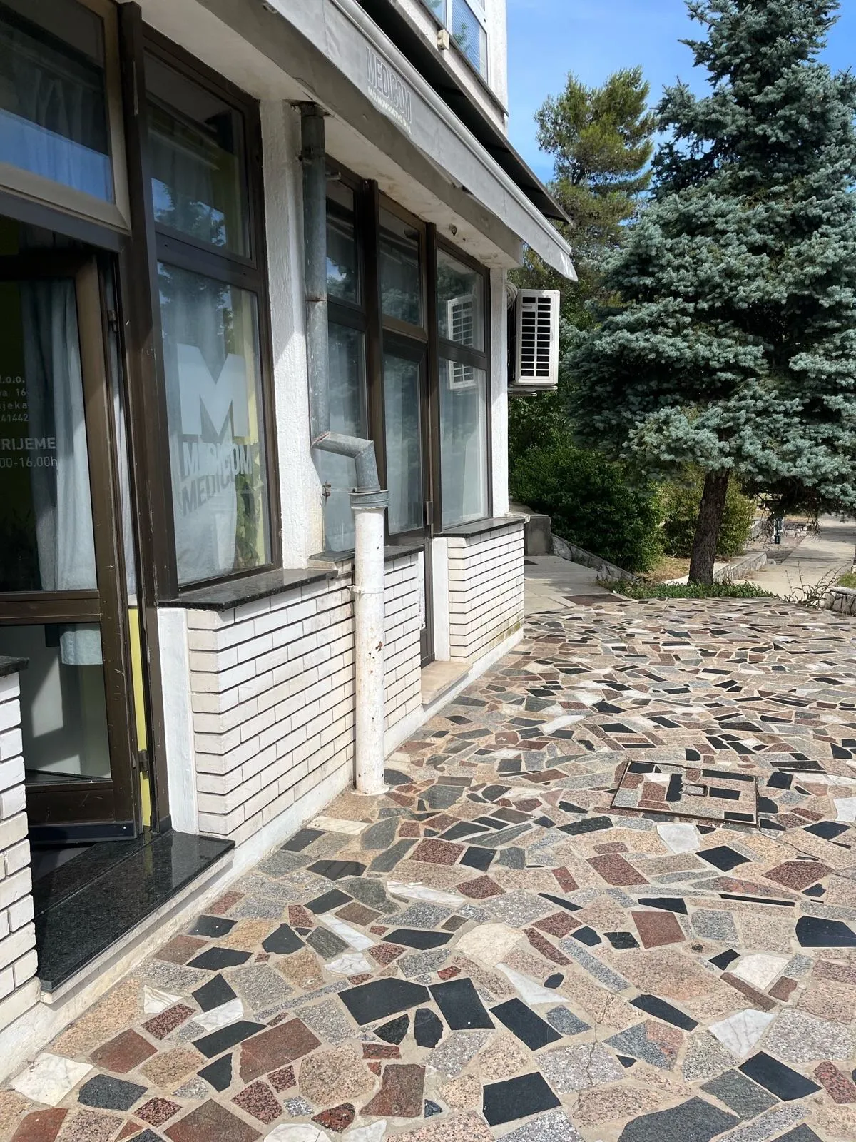 poslovni prostor - krnjevo - slika 11