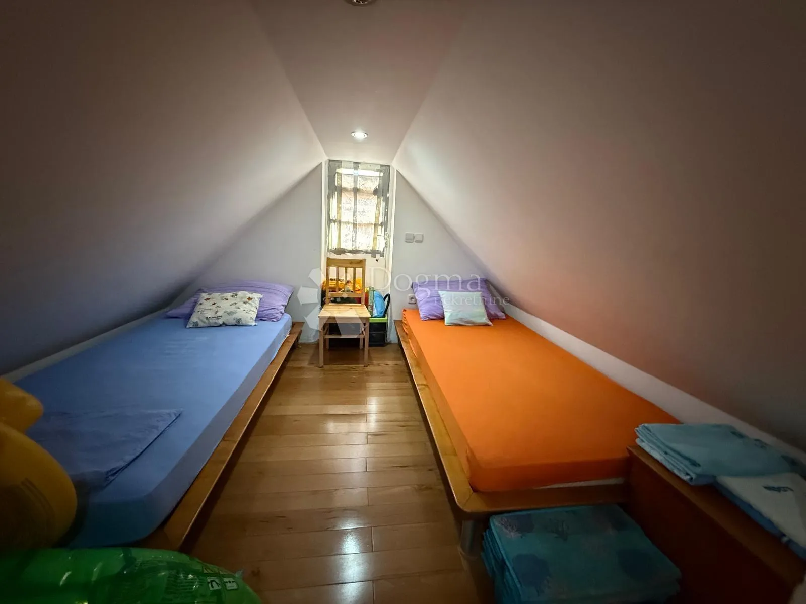 dvojna kuća u stinici - slika 14