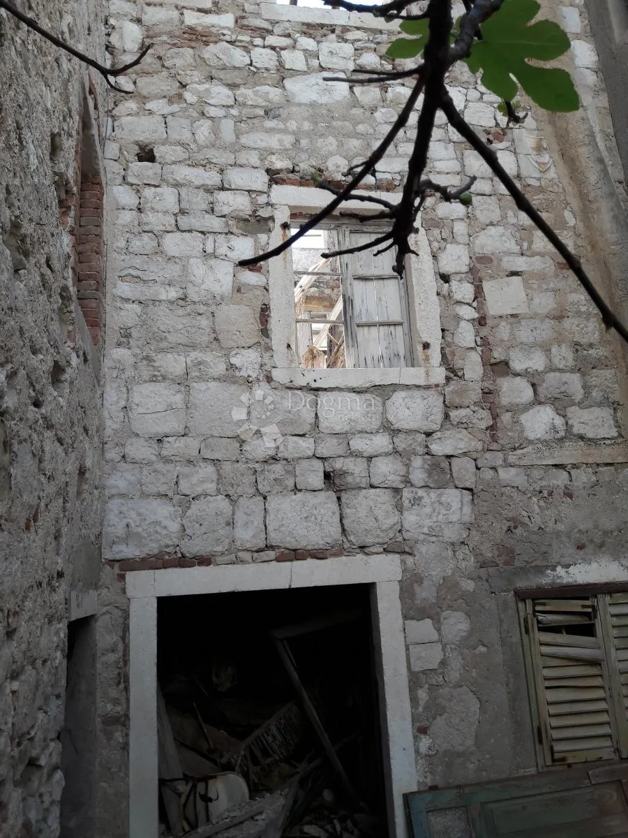 palača iz xv.st., pag - slika 4