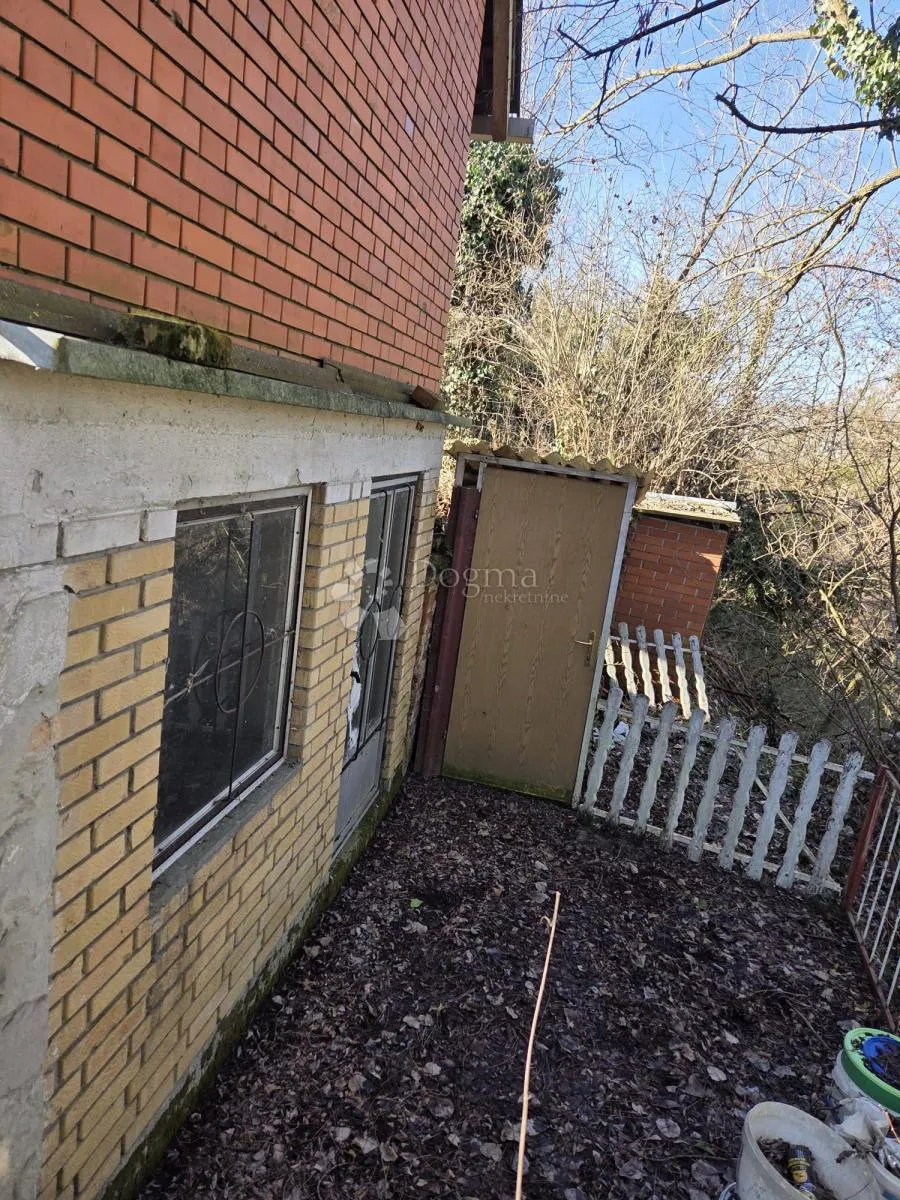 vikendica mišino brdo – ograđen posjed i šuma - slika 7