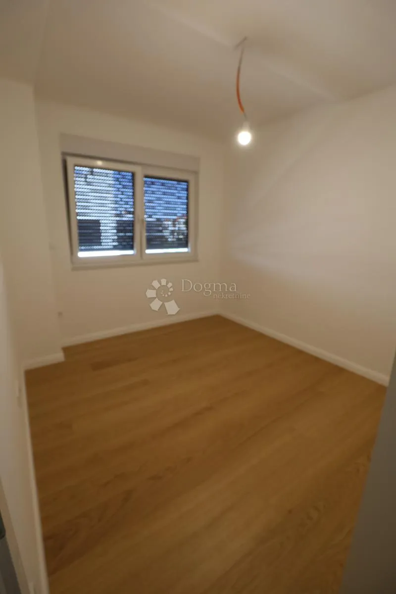 useljivi apartman kraj mora - slika 6