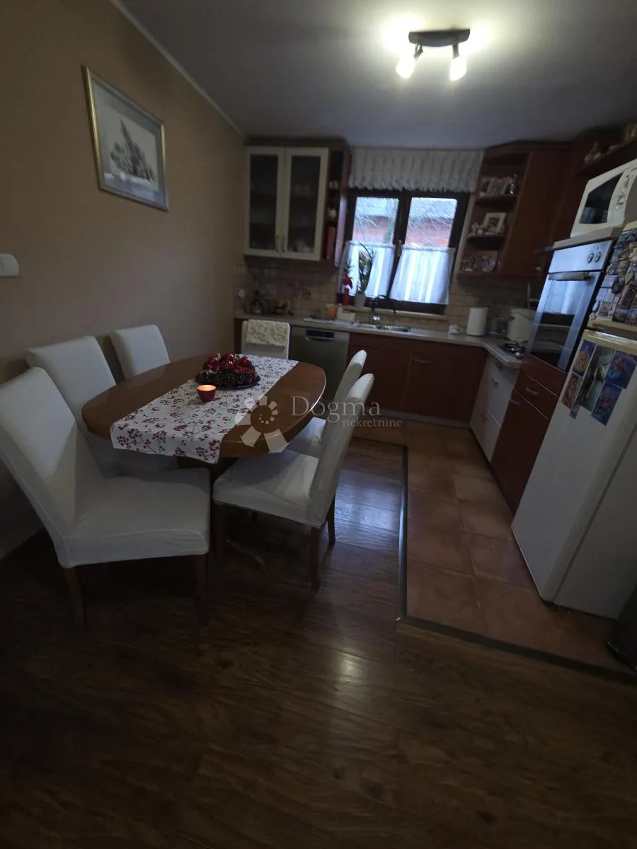 sesvet. kraljevec kuća sa velikom okućnicom - slika 8
