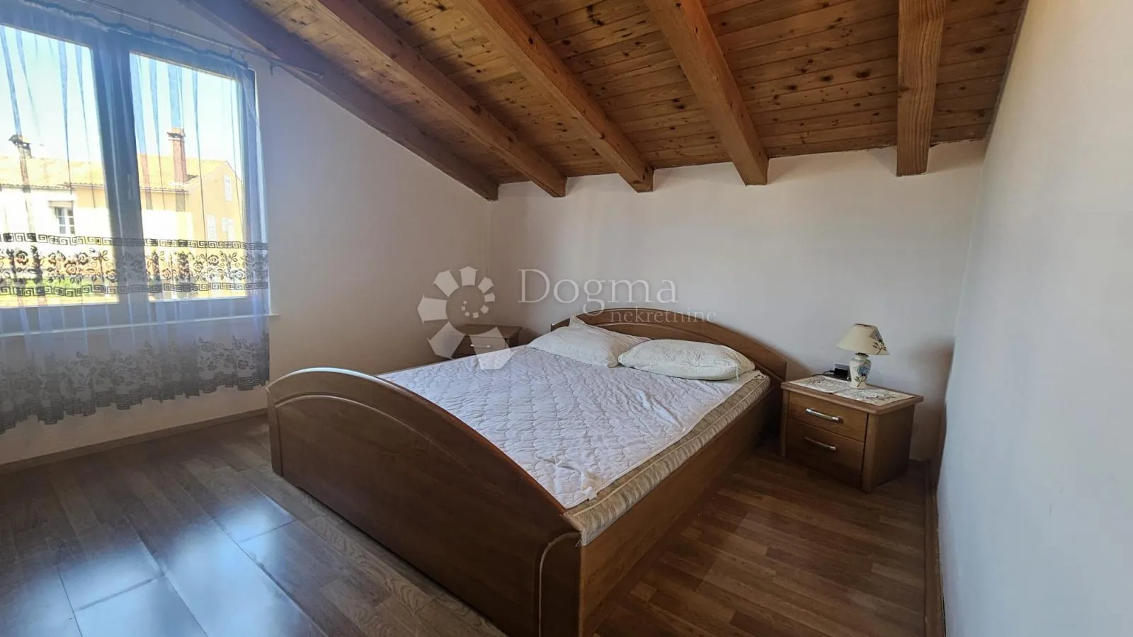 trosobni stan u centru rovinja - slika 3