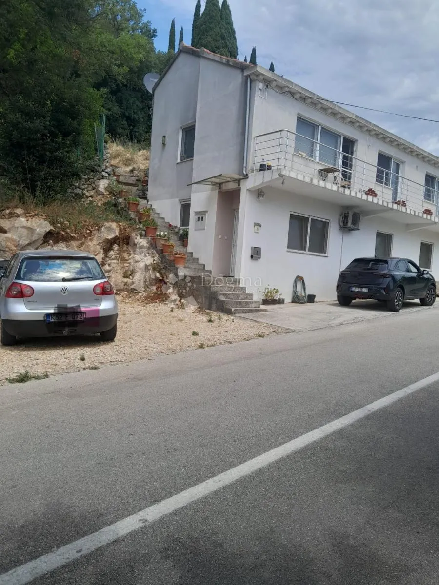 kuća u popovićima - blizina plaže pasjača - slika 14