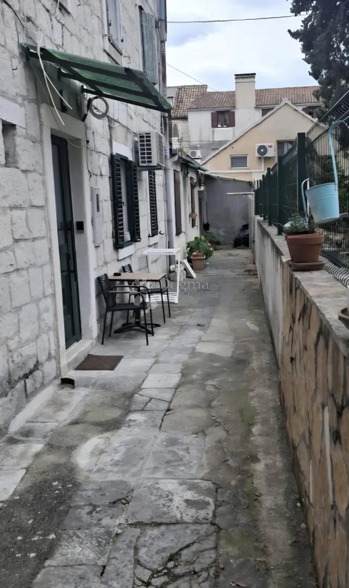 prizemlje s mogućnošću nadogradnje , split, centar - slika 2