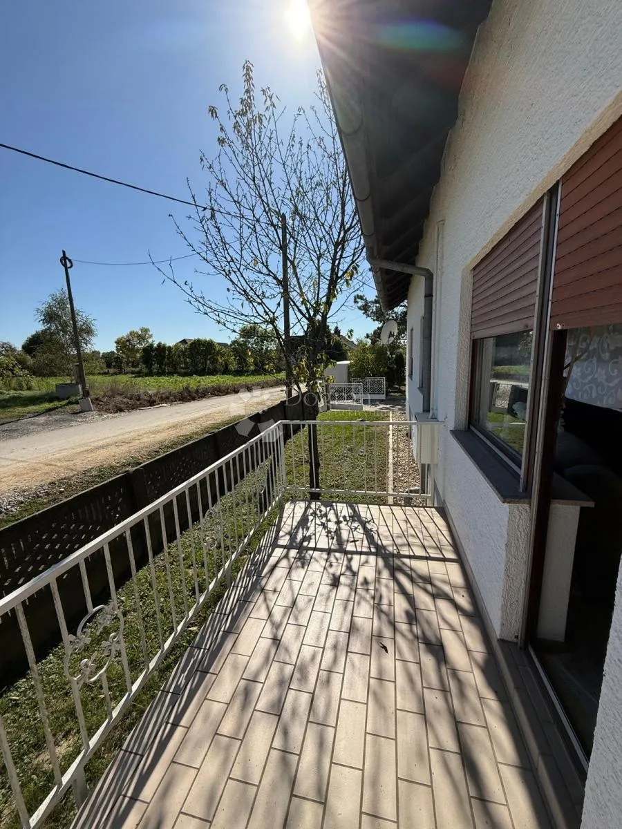 lijepa kuća kod dugog sela s velikom okućnicom - slika 22