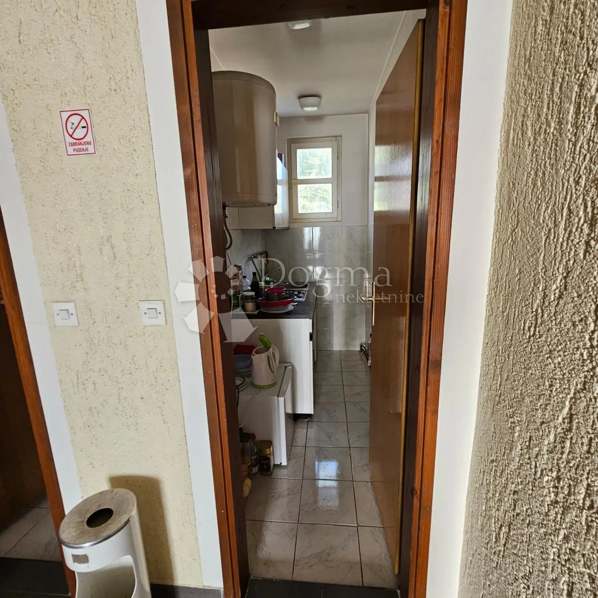 poslovna zgrada sa skladištem i uredima u blizini varaždina - slika 17