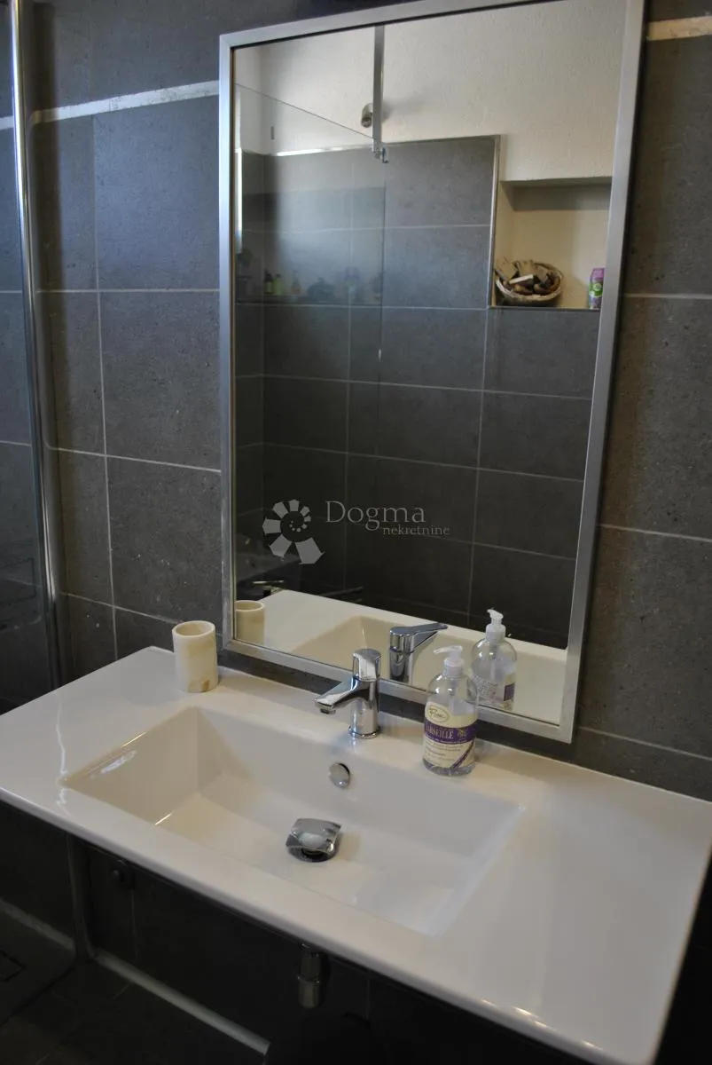 rovinj, istra – elegantan 2ss+db stan u blizini centra i mora - slika 8