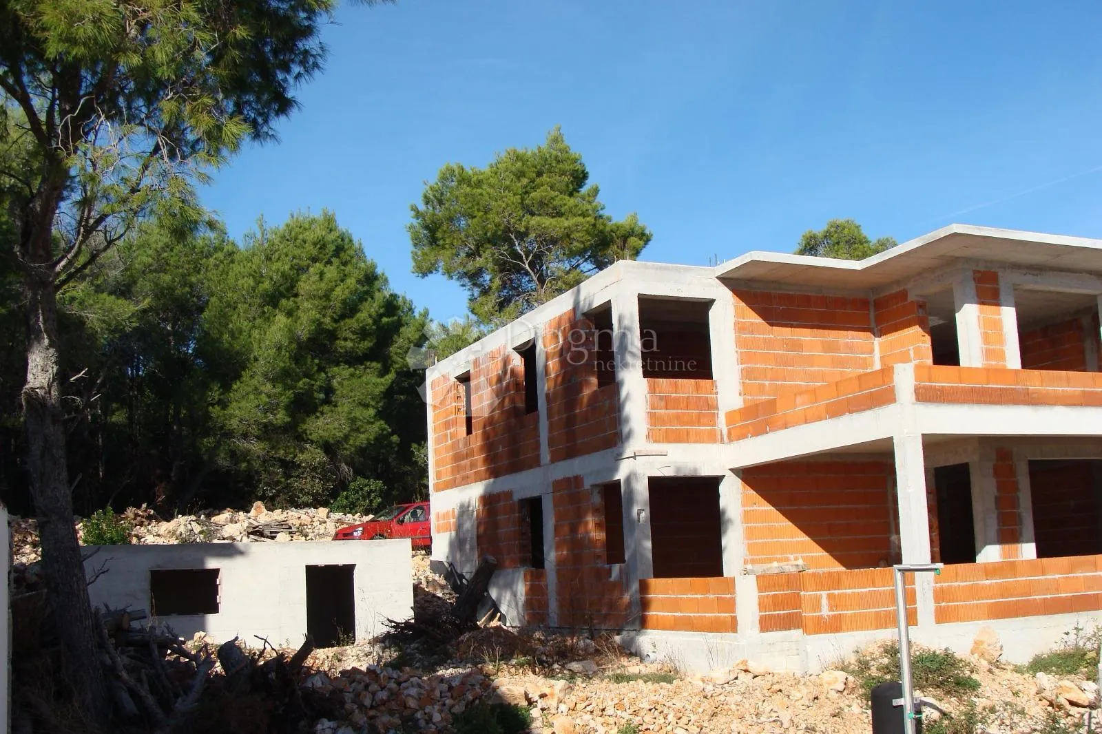 otok brač, 80m od mora - slika 3