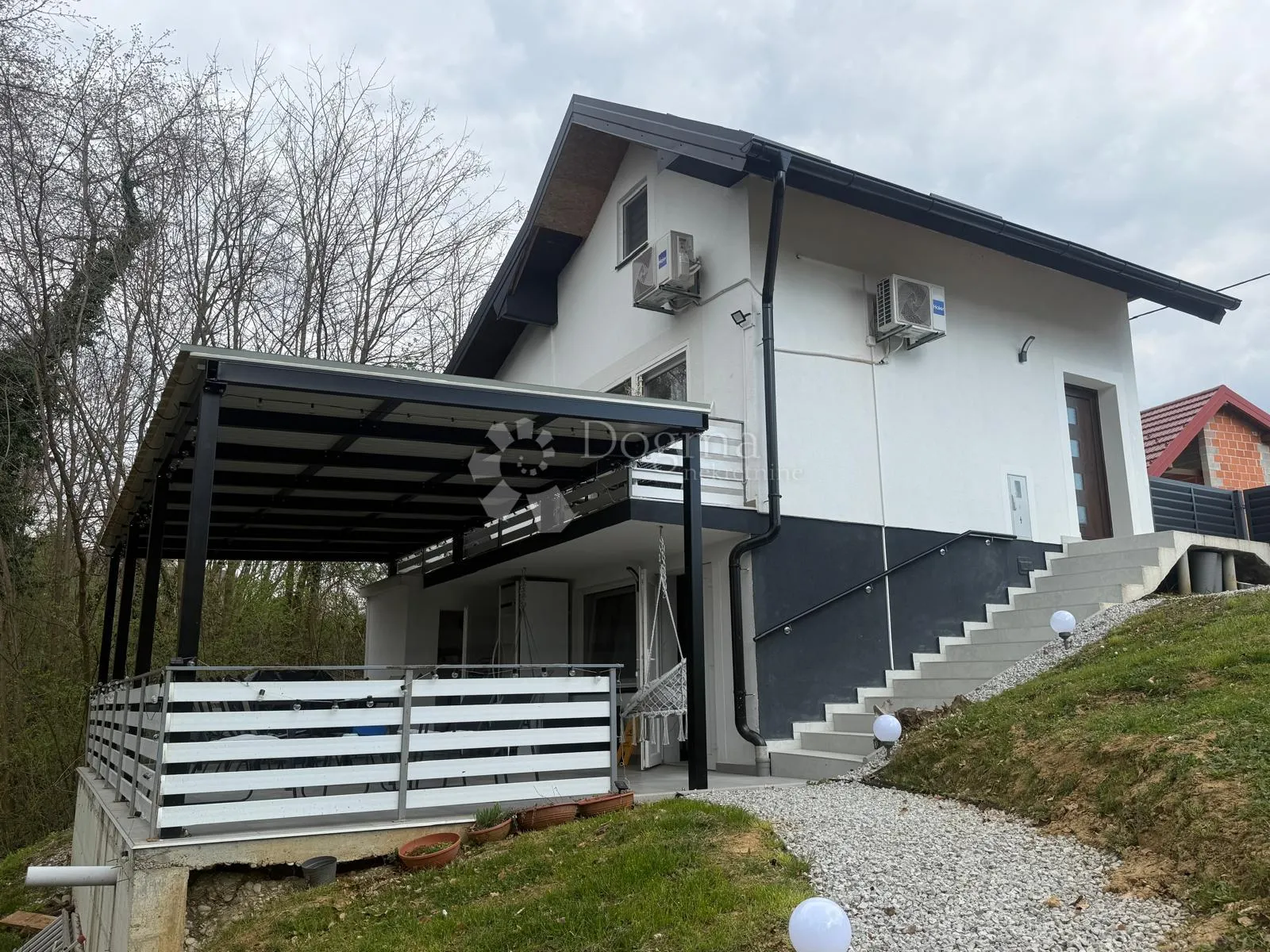 kuća za odmor - top uređena - izvrsna lokacija - slika 3